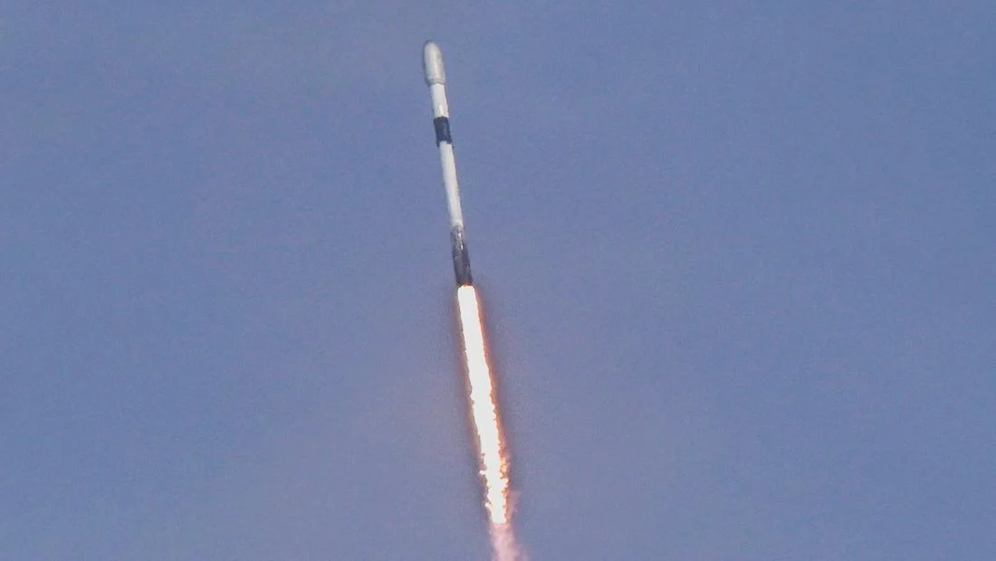 Puing Roket SpaceX Akan Hantam Bulan dengan Kecepatan Tinggi