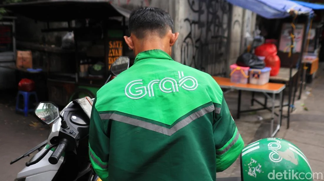 Respons Gojek-Grab soal Potongan Ojol Dipangkas dari 20% Jadi 8%