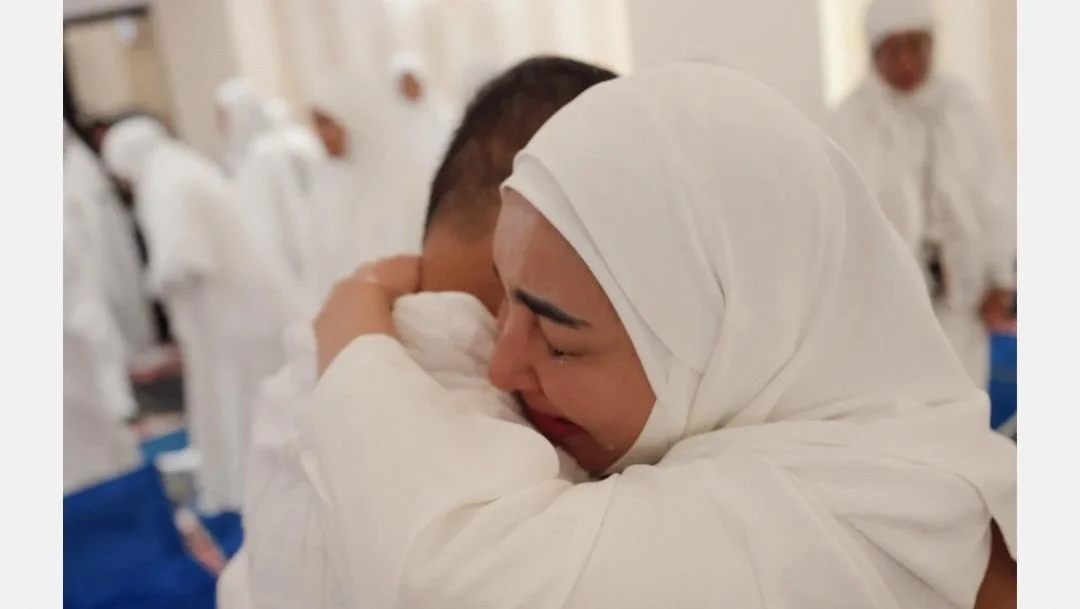 Tangis Haru Ashanty dan Anang Hermansyah Mengiringi Perjalanan Ibadah Haji di Tanah Suci