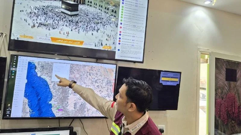 Teknologi Pelacak Bus Haji Pantau Jemaah Indonesia 24 Jam