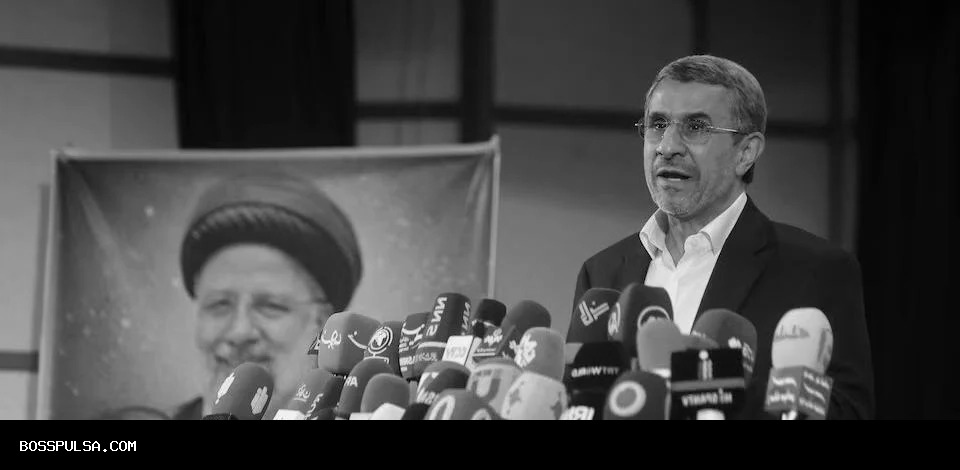 Trump Sempat Siapkan Eks Presiden Ahmadinejad Jadi Pemimpin Iran