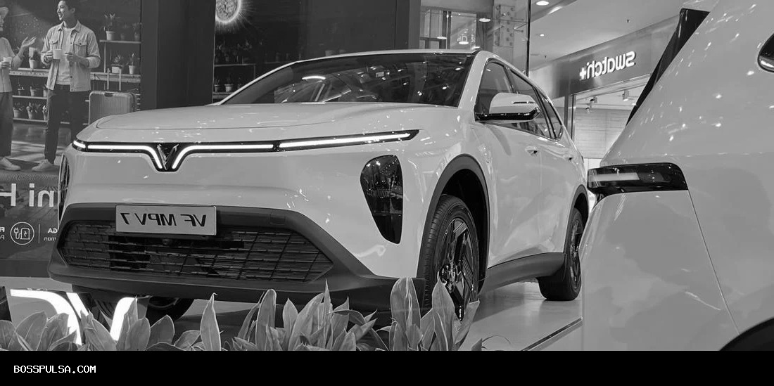 VinFast Luncurkan MPV Listrik Rakitan Subang, Segini Harganya
