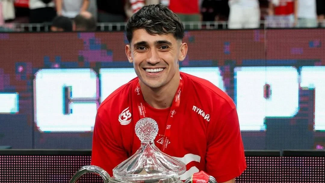 Viral, Pemain Spartak Moskow Tak Sengaja Pecahkan Trofi Juara Piala Rusia dalam Perayaan yang Berujung Kontroversi dan Tawa