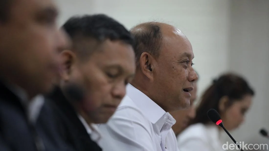 3 Mobil Mewah di Garasi Kepala BGN yang Dicopot Prabowo: Potret Kekayaan Dadan Hindayana di Tengah Perombakan Kabinet