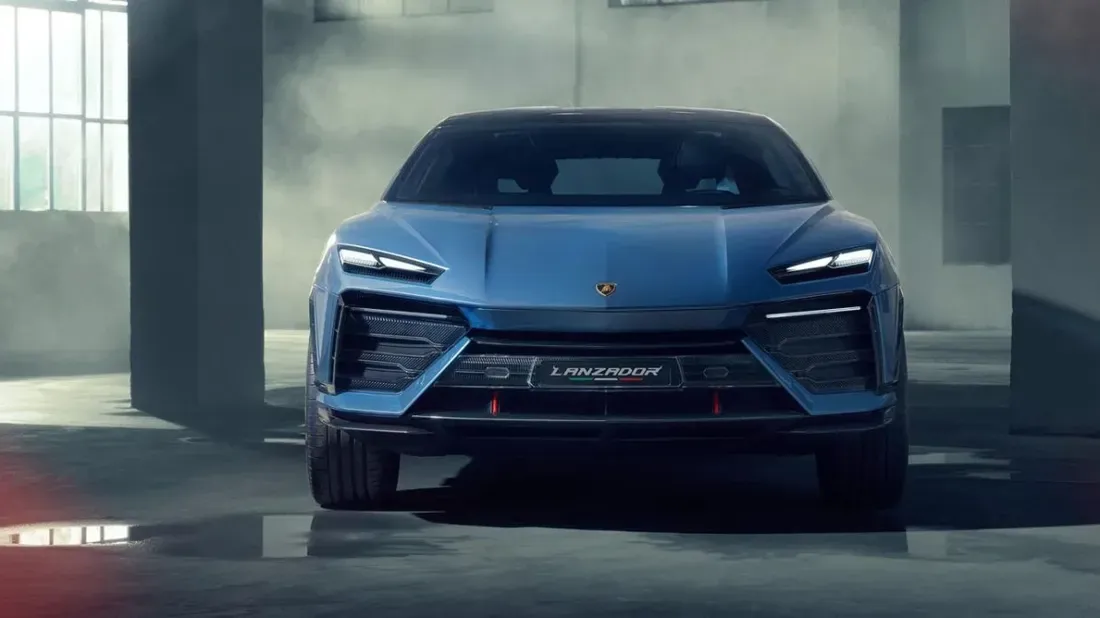 Ferrari Dihujat karena Mobil Listrik, Lamborghini: Untung Kami Batal!