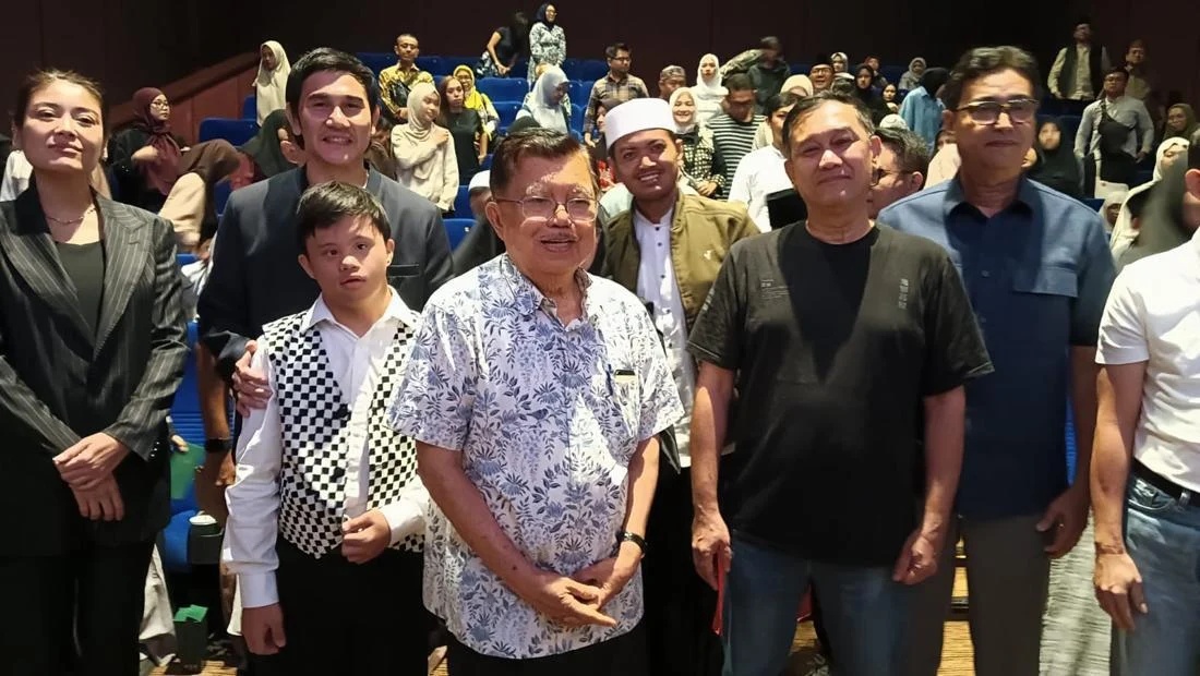 Film Tanah Runtuh: Refleksi Jusuf Kalla atas Rekonsiliasi dan Pelajaran Berharga Pasca-Konflik