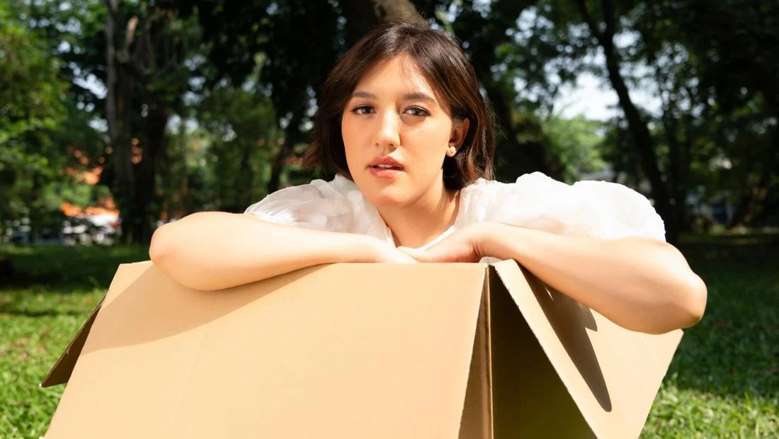 Ify Alyssa Kemas Curhatan Orang Dalam ‘Pindah Pelan Pelan’ dengan Sentuhan Jujur dan Intim