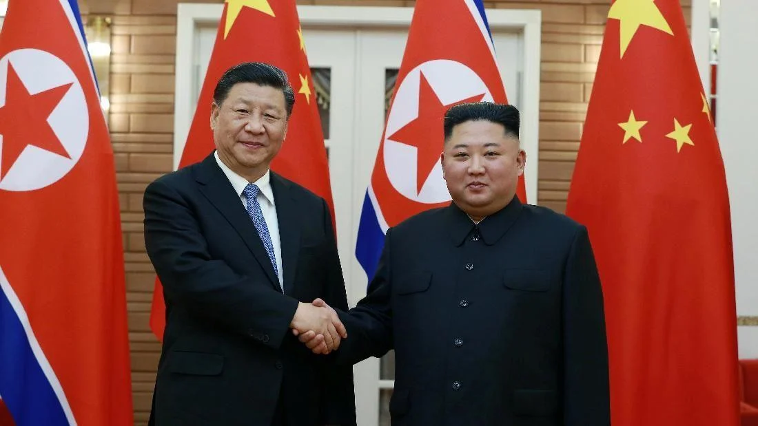 Kim Jong Un Menyambut Xi Jinping di Korut