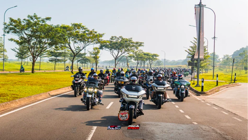 Komunitas Moge dan Ratusan Bikers Gelar Kampanye Keselamatan Berkendara
