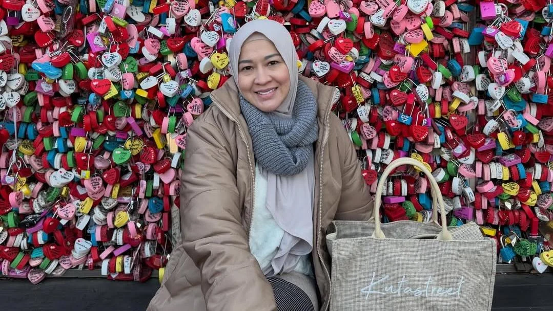 Okie Agustina Bongkar Penyebab Wajahnya Bengkak Setelah Pulang dari Korea, Ungkap Prosedur Medis yang Sebenarnya Bukan Operasi Plastik