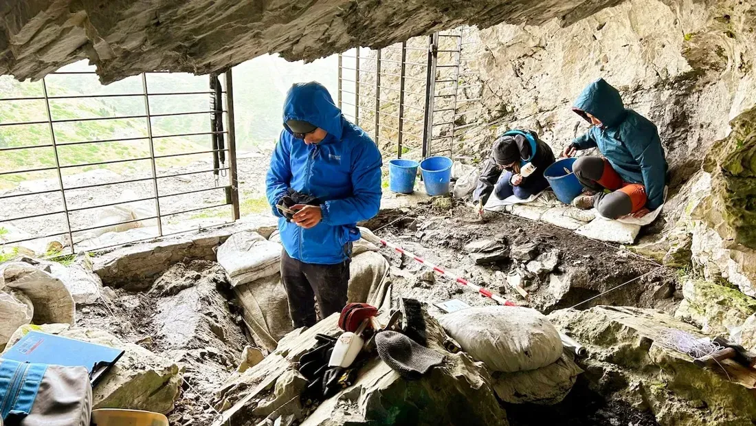 Permukiman Kuno Misterius Ditemukan di Ketinggian 2.000 Meter