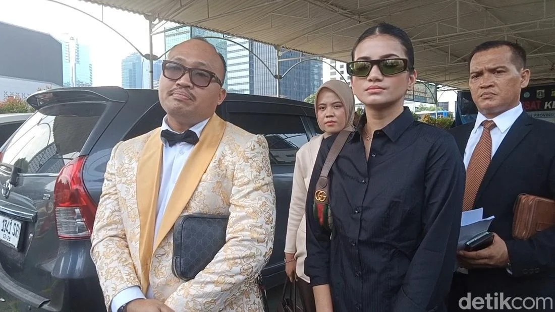Ratu Sofya Polisikan Produser Film Atas Dugaan Pencemaran Nama Baik