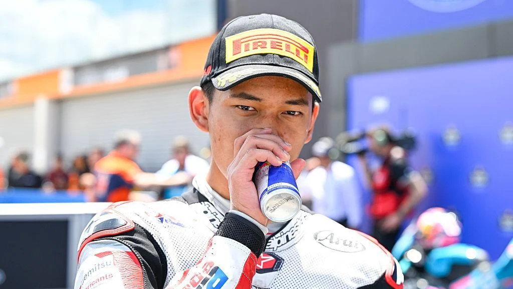 Rival Dihukum 6 Balapan, Veda Ega Naik ke Posisi 3 Klasemen Moto3 2026