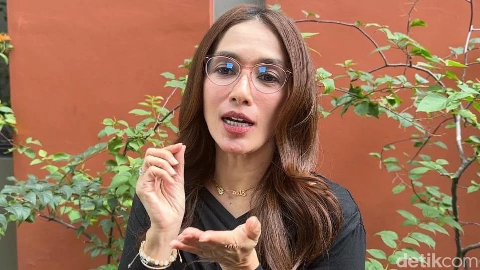 Ussy Sulistiawaty Deg-degan Dollar AS Tembus di Atas Rp 18.000, Khawatir Biaya Pendidikan Anak dan Kebutuhan Pokok Naik