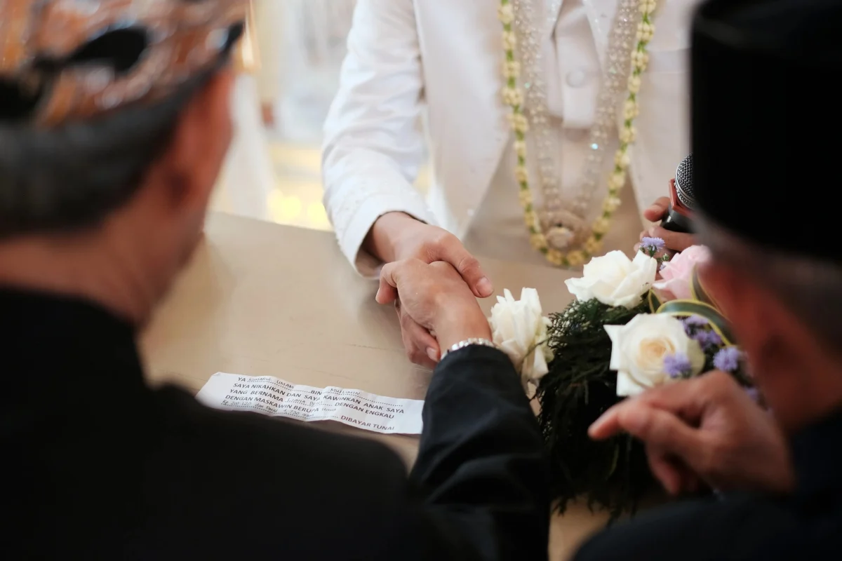 Bolehkah Wali Fasiq Menikahkan Putrinya?