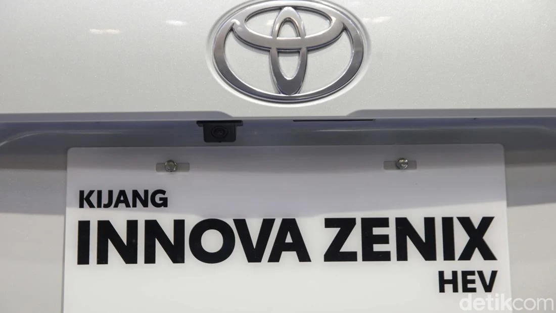 Daftar Harga Kijang Innova Zenix Terbaru, Sekarang Paling Murahnya Segini