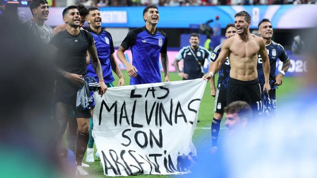 Gedung Putih Bela Argentina Soal Spanduk Malvinas di Piala Dunia