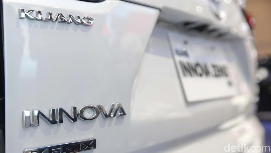 Nyicil Kijang Innova Zenix Rp 2 Jutaan per Bulan, DP Minimal Segini