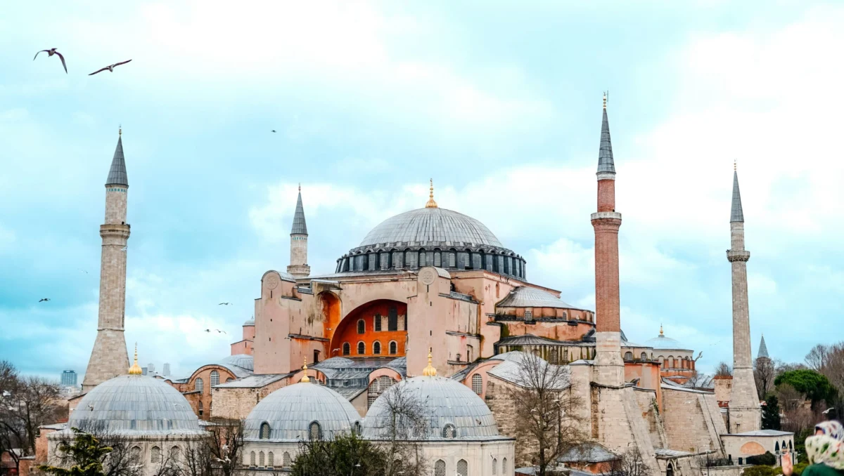 Hagia Sophia, Bangunan Bersejarah yang Berubah dari Gereja Menjadi Masjid