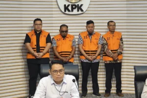 Korupsi: Krisis Hukum atau Akhlak?